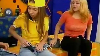 Vintage 90's ffm teen threesome