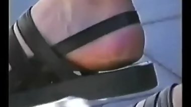 pieds d'Orléans (1997) 1 smelling feet