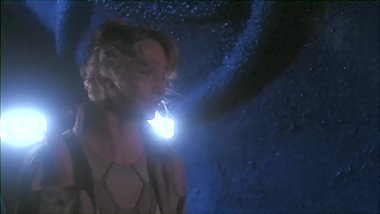 Galaxy Of Terror All Scenes of the Lady who was attacked by Giant Worm