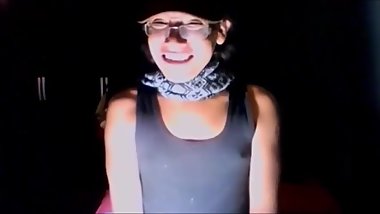  ESPIANDO A MI VECINO DESNUDO..... 