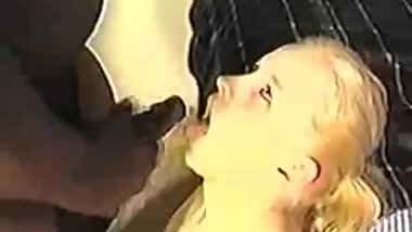 IR GB wannabe porn star taps out. Bulls follow her to bathroom