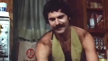 Jeffrey Hurst & CJ Laing vintage hot kitchen sex from Sweet Punkin