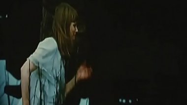 Elena Shimanskaya in 34 Skoryy (1981)