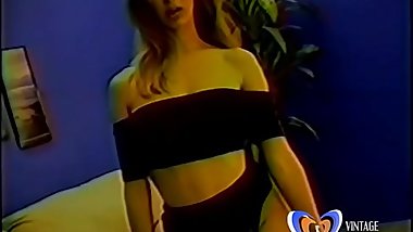Bubble Butts 16 (1992) Vintage Porn Movie [Full: www.vintagepornbay.com]