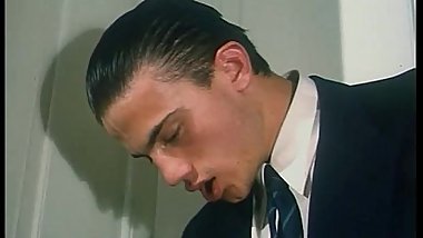 Italian vintage porn: anal sex in black stockings