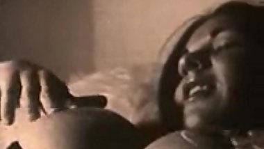 B&amp_W solo and lesbian make-out