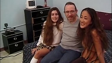 Real girlnextdoor facialized with asian bff