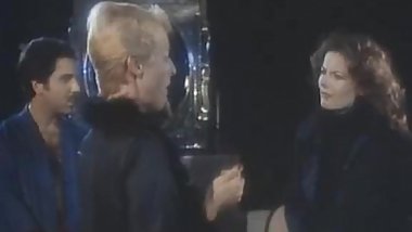 Juliet Anderson, Ron Jeremy, Veronica Hart in vintage xxx video