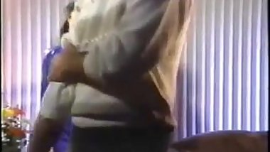 Sluts Fucking In This Classic Threesome