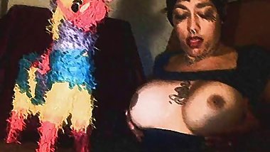 Busty in Berlin 1925