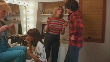 Les Petites Nymphettes(Dominique Saint Clair) 2