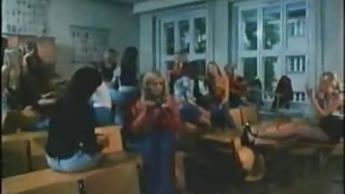 vintage 70s german - Schulmaedchenporno I - Das voegelnde Klassenzimmer  - cc79