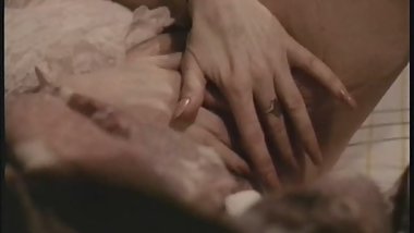 Honey Wilder Masturbates