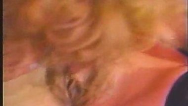 Bimbo Cheerleaders from Outerspace - Tracy Adams