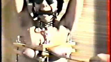 VINTAGE - HOT 70s WOMEN - HOUR OF VOLUNTARY TORTURE