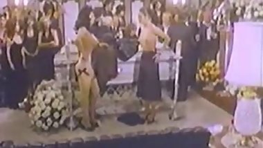 Grace Renat and Amparo Munoz - sexo contra sexo