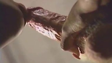 BLACK WOMAN GETS GROUP FUCKED