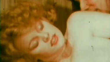 Vintage: Lisa DeLeeuw and some crossdressed guy