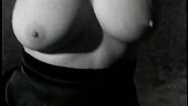 1940's MILF Forrest Frolic
