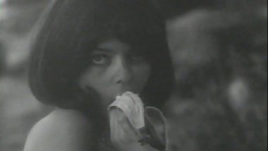 Naket till Tusen (1968)