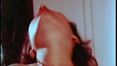 vintage trav upskirt