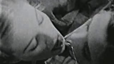 3 College Virgins Site Seer