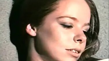 S. T. (1969 Classic Hardcore)