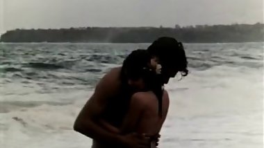 Retro fuck near the seashore