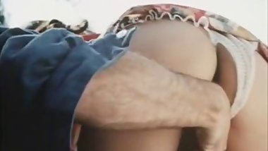 Old man fucks younng retro lady