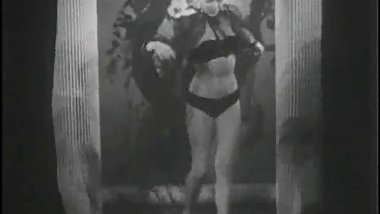 Vintage Stripper Film - Classy Lassy