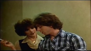 Gloria Leonard seduces a young guy