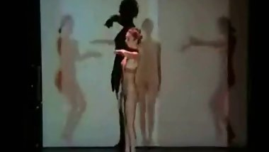 Erotic Dance Performanace 18