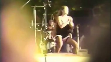 The Stranglers - Nice 'n' Sleazy (Live at Battersea Park)