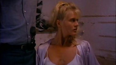 Andrea Thompson - Crime Story 02