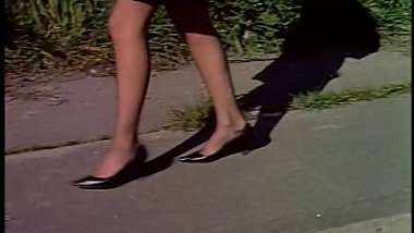 Pleasures Of A Woman (1972)