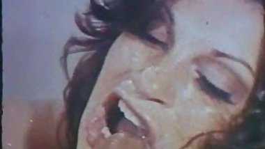 Leslie Bovee facial 2