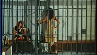 Mai Lin VS Serena (1982) scene 3