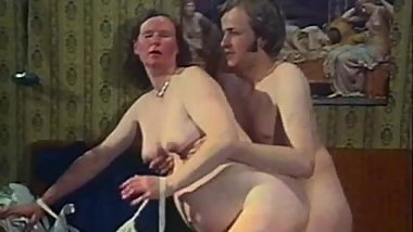 Vintage preggo uggly