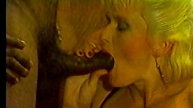 A Blond & a black guy (1)