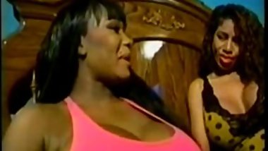 Dominique Simone & Veronica Brazil