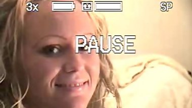 Cheerleader gets a FACIAL