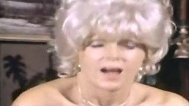 John Holmes and the All Star Sex Queens - 1979