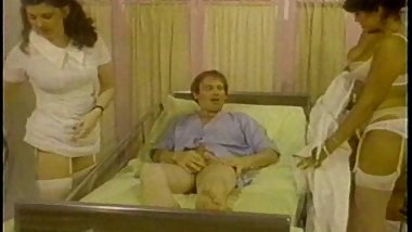 Nurses are Coming (1979)