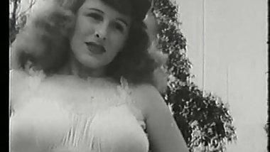 Your Hollywood Pin-up Girl 151