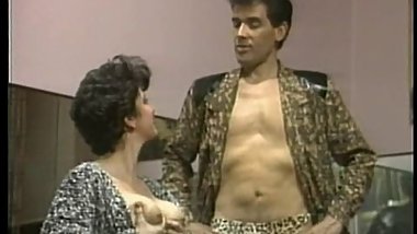 Tammy Reynolds (gazongas 2)