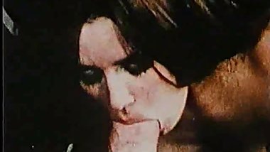 wonderful  hairy pussy and huge dick 1-4