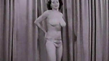 Girlisque Burlesque 5022