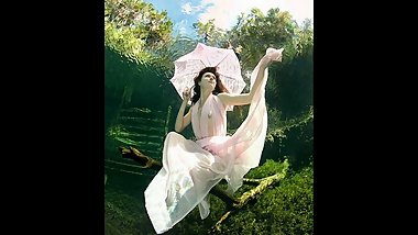 Black--Widow Slideshow-Underwater Art Anatoly Beloshchin