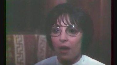 Classic French : Hard Love (Jeunes filles perverses - 1975)