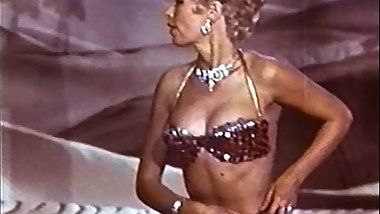 PINK PANTHER STRIP - vintage glamour blonde striptease heels